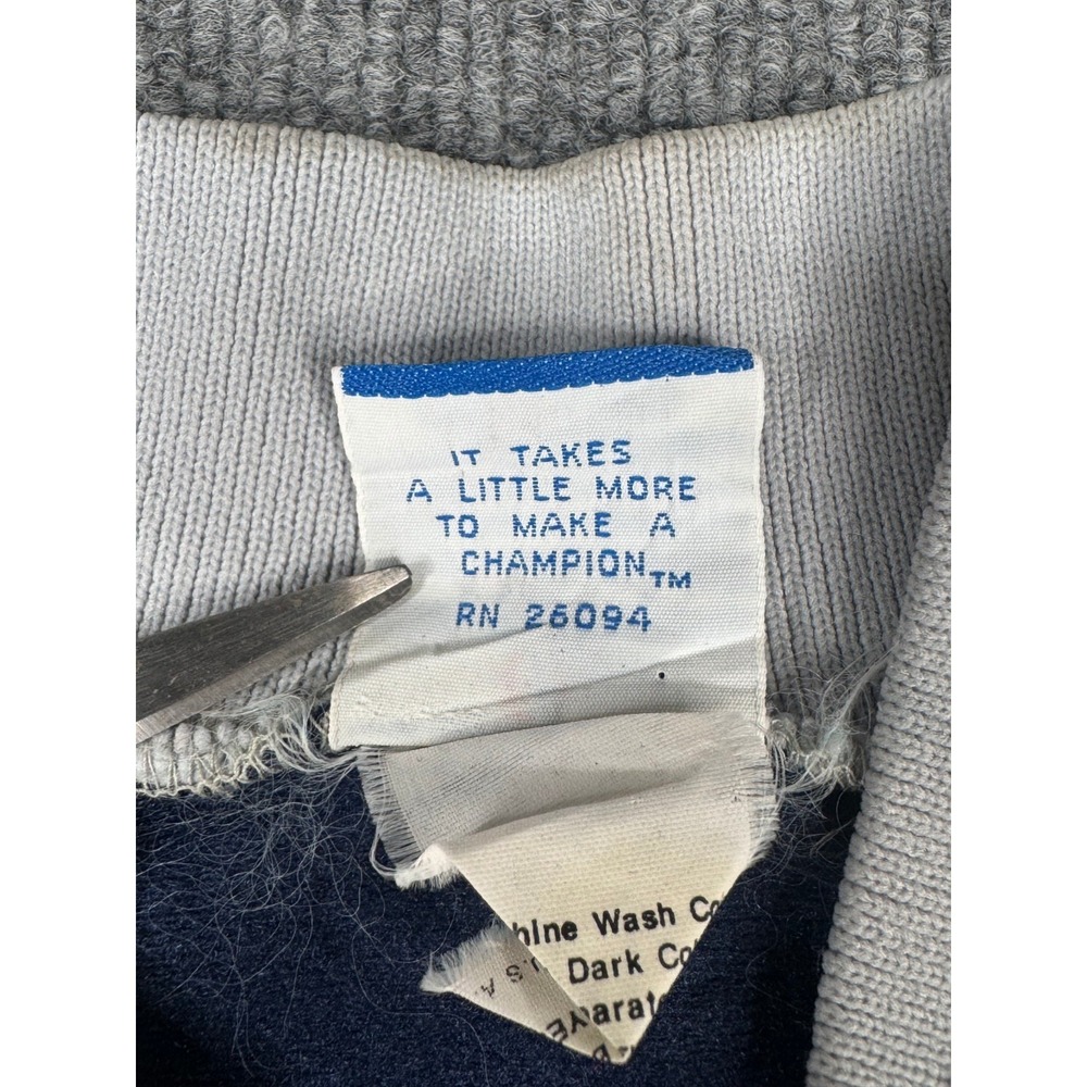 Vintage Champion USA V-Neck Pullover Windbreaker Navy White Trim Size Small 90s - Picture 6 of 16